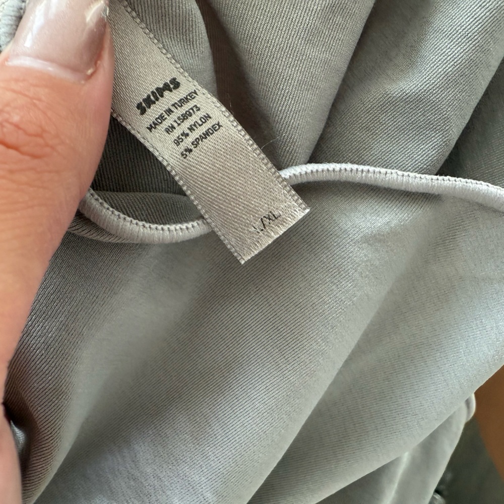 SKIMS Turtleneck Gray One Piece - Picture 5 of 5